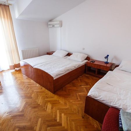 Kaštel Lukšić Guesthouse Varnica מראה חיצוני תמונה