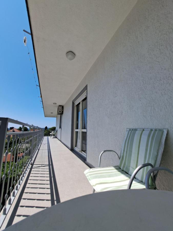 Kaštel Lukšić Guesthouse Varnica מראה חיצוני תמונה