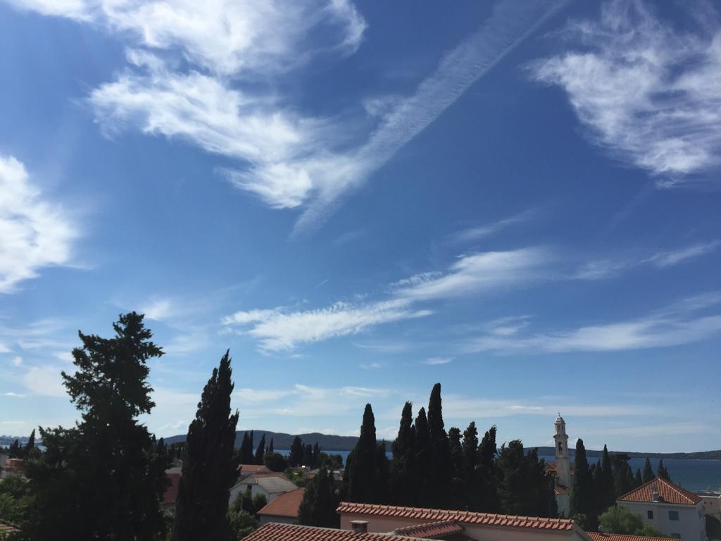 Kaštel Lukšić Guesthouse Varnica מראה חיצוני תמונה