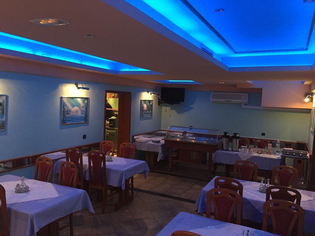 Kaštel Lukšić Guesthouse Varnica מראה חיצוני תמונה
